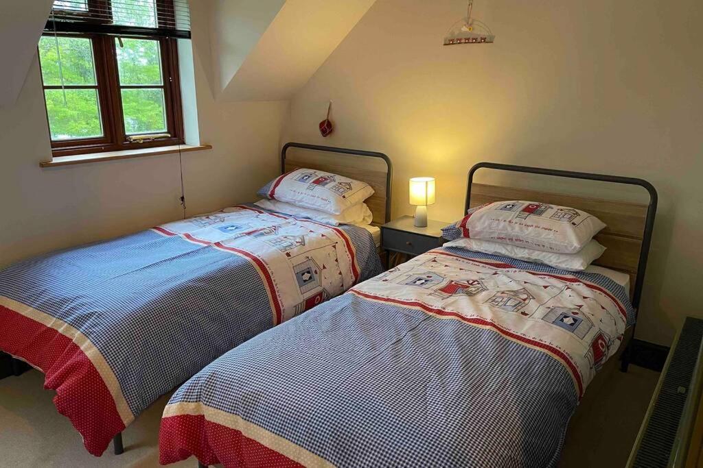 Cottage With Hot Tub In Pembrokeshire ฮาเวอร์ฟอร์ดเวสต์ ภายนอก รูปภาพ